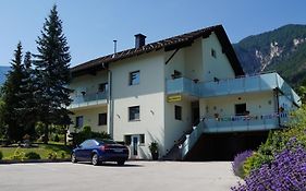 Gaestehaus Tschertou